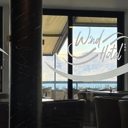 Wind ホテル