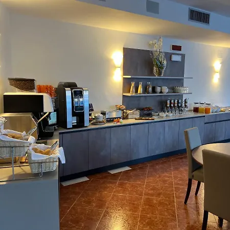 Wind Hotel 3*